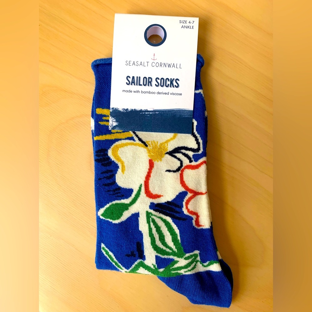 NWT SEASALT Cornwall Arty Sailor Socks in Blue